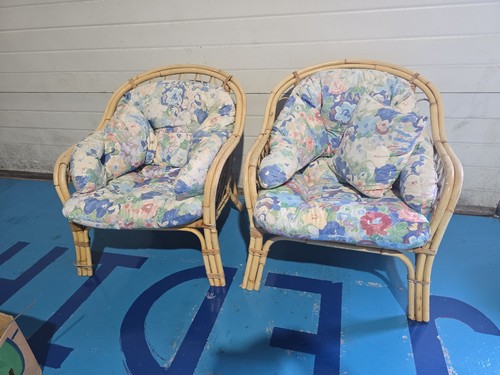 Beautiful pair vintage - beautiful,