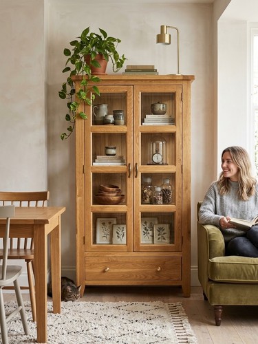 Stunning oak display - stunning,